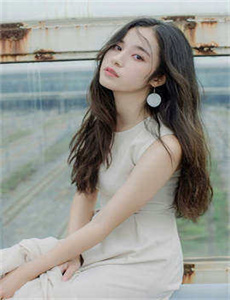 游戏王国语版-女教师不雅照
